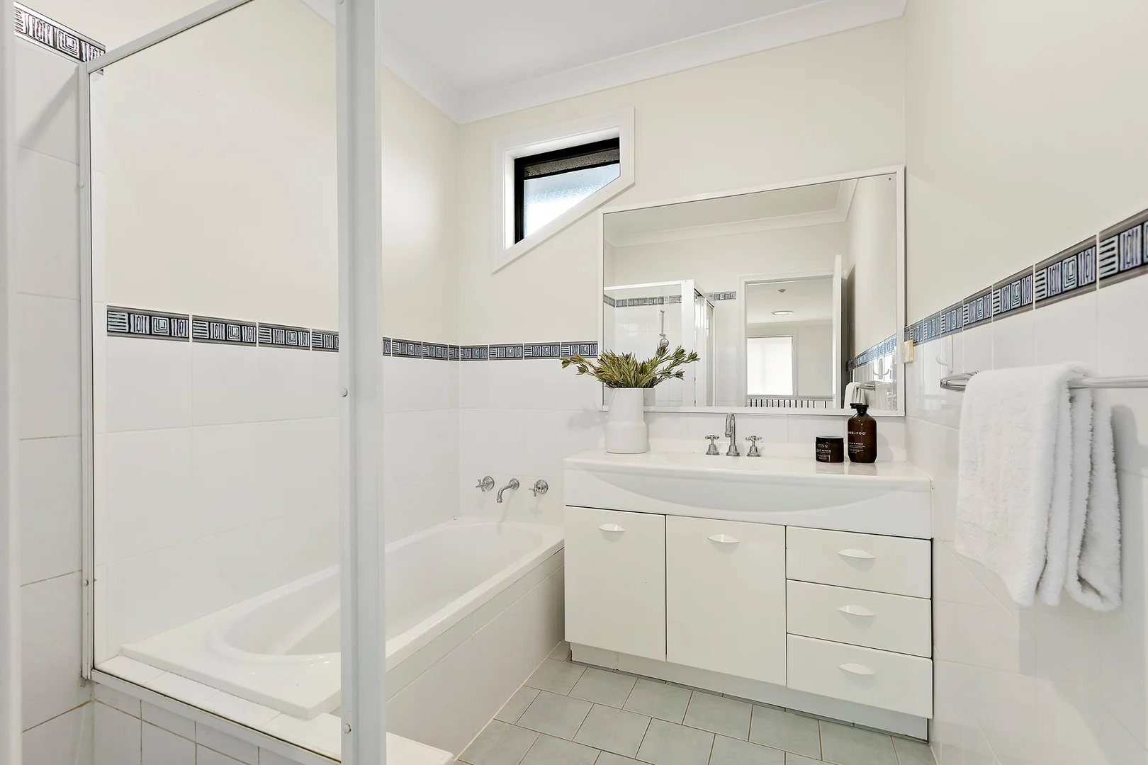 Additional image 8 of 16 Bordeaux Crescent, Castle Hill NSW 2154