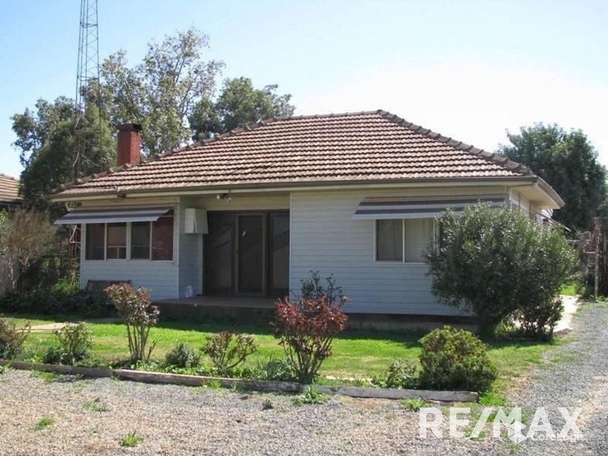 3 bedrooms House in 83 Hebden Street LOCKHART NSW, 2656
