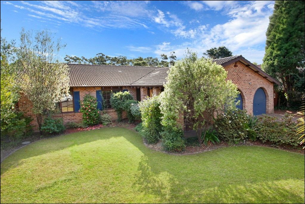 33 Lisa Crescent, Castle Hill Property