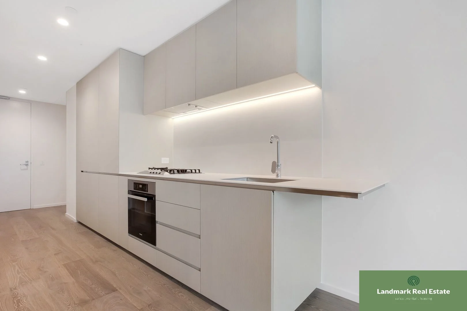 Additional image 3 of 1601/70 Southbank Boulevard, Southbank VIC 3006