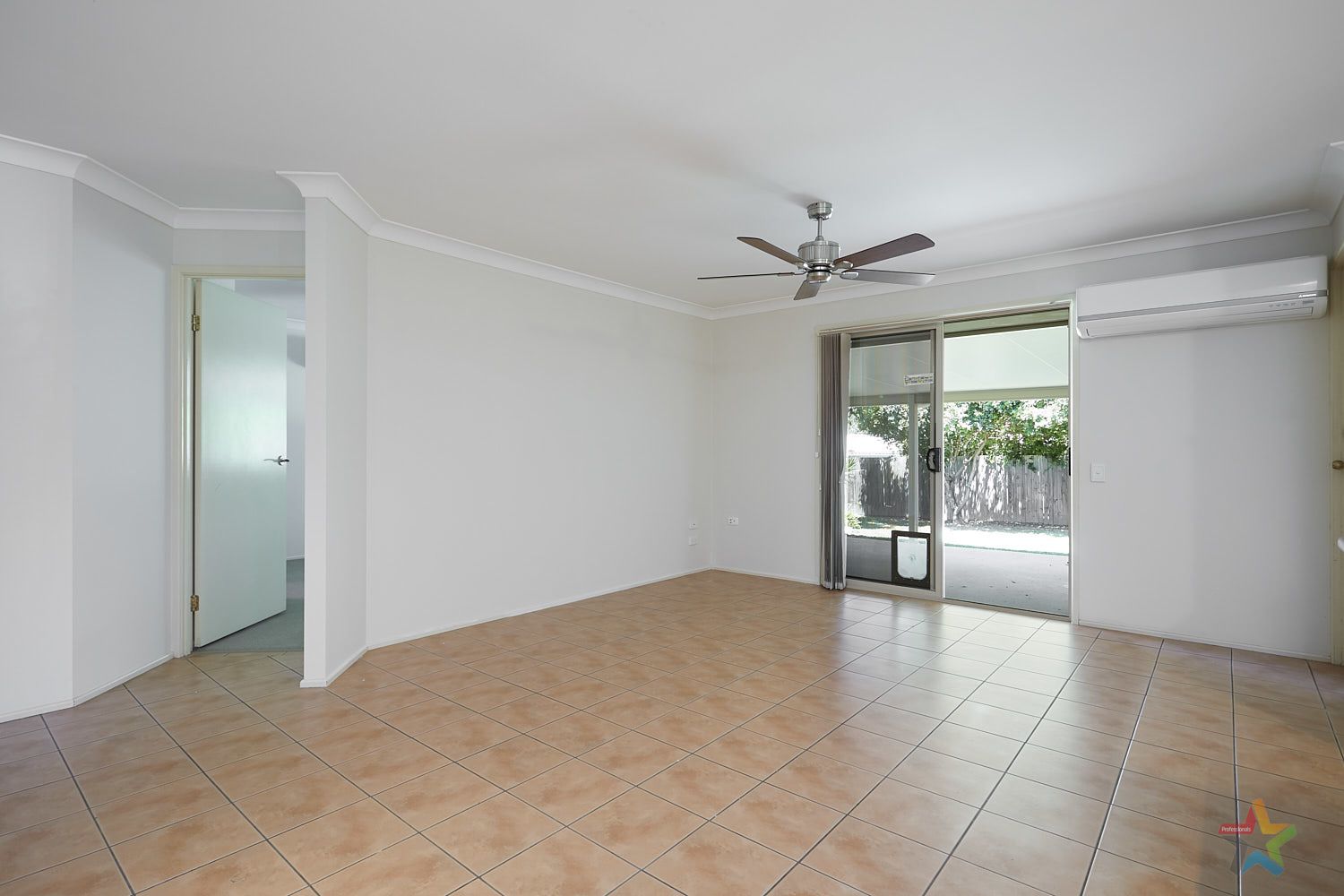 101 Coach Road West, Morayfield QLD 4506, Image 2