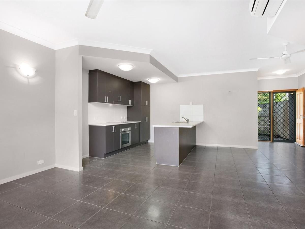 3 bedrooms Townhouse in 3/1766 Captain Cook Hwy CLIFTON BEACH QLD, 4879