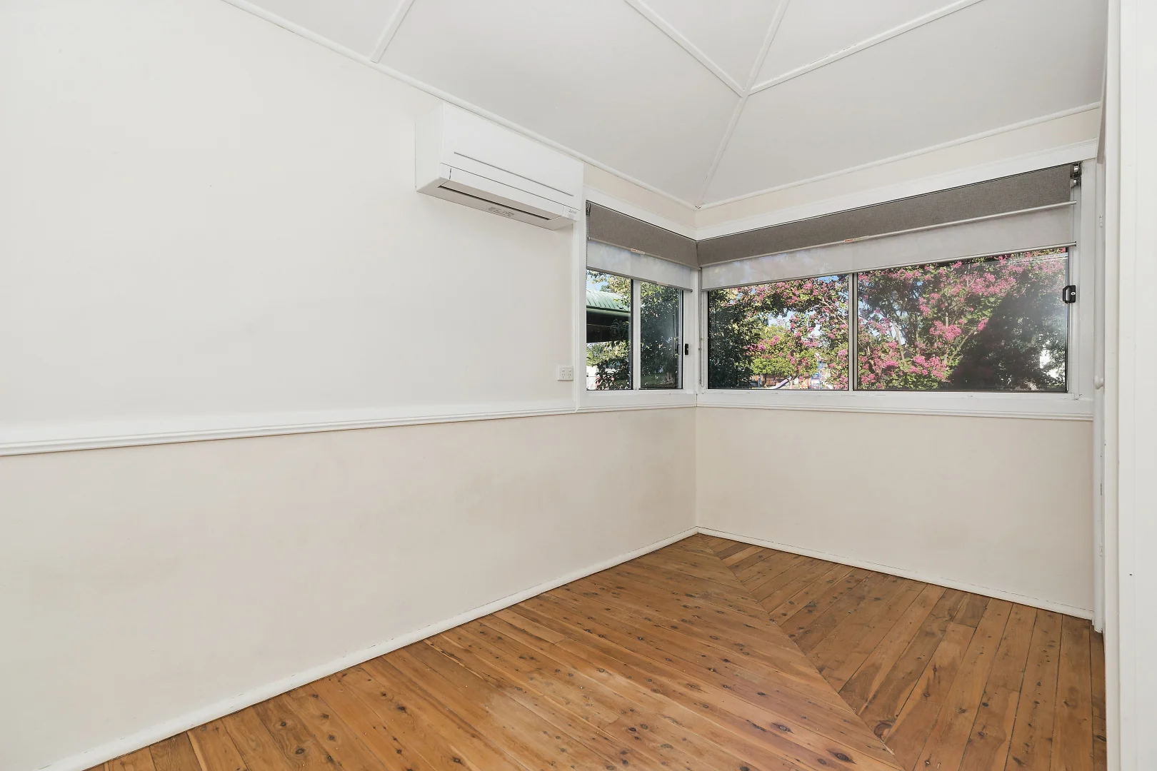 Additional image 9 of 10 Lilac Avenue, Leeton NSW 2705