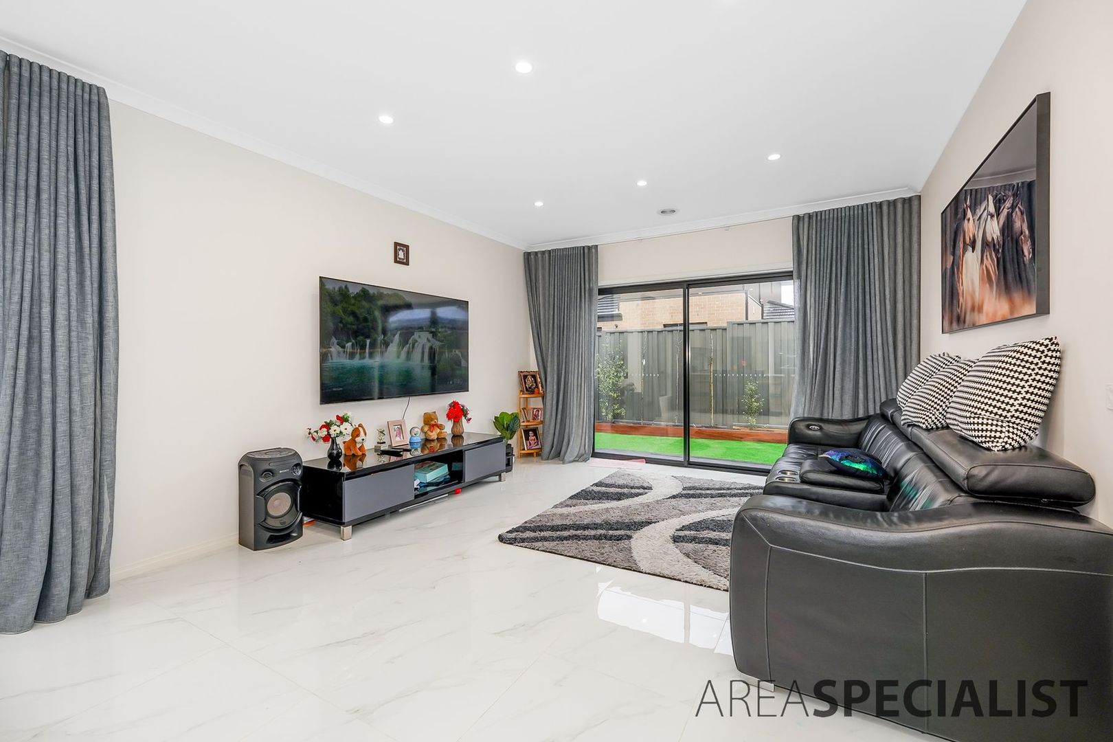 7 Ashburton Avenue, Clyde VIC 3978 House For Rent Domain