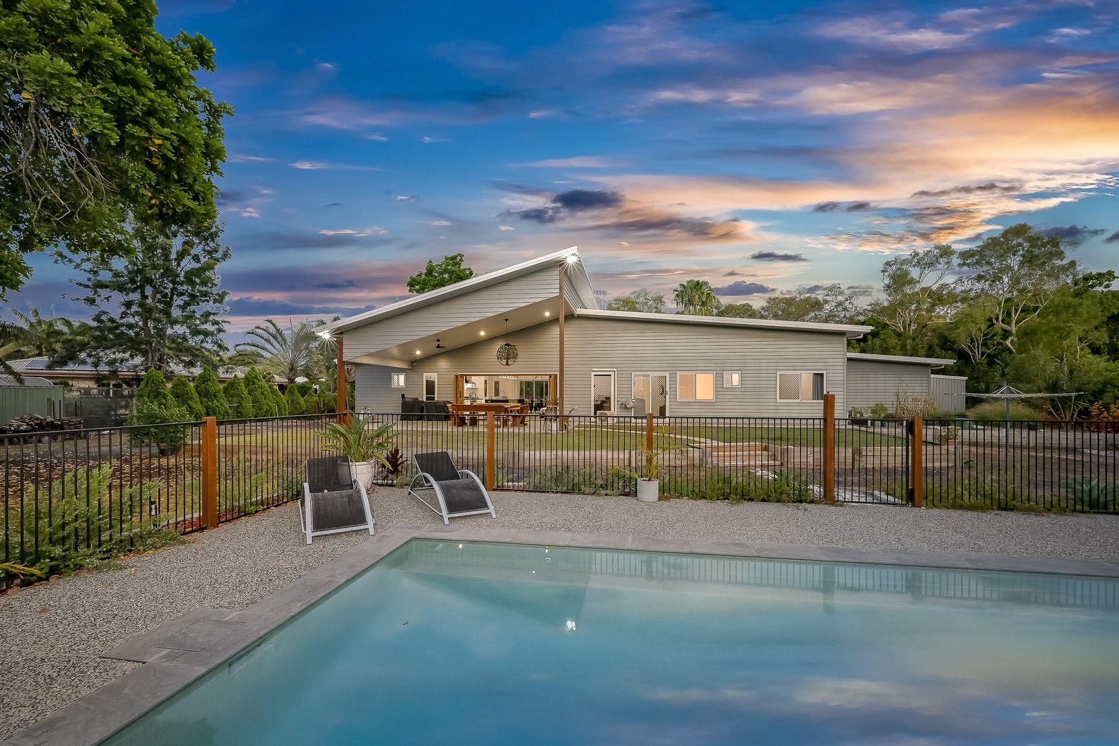 4 bedrooms House in 7 Sovereign Court MOORE PARK BEACH QLD, 4670