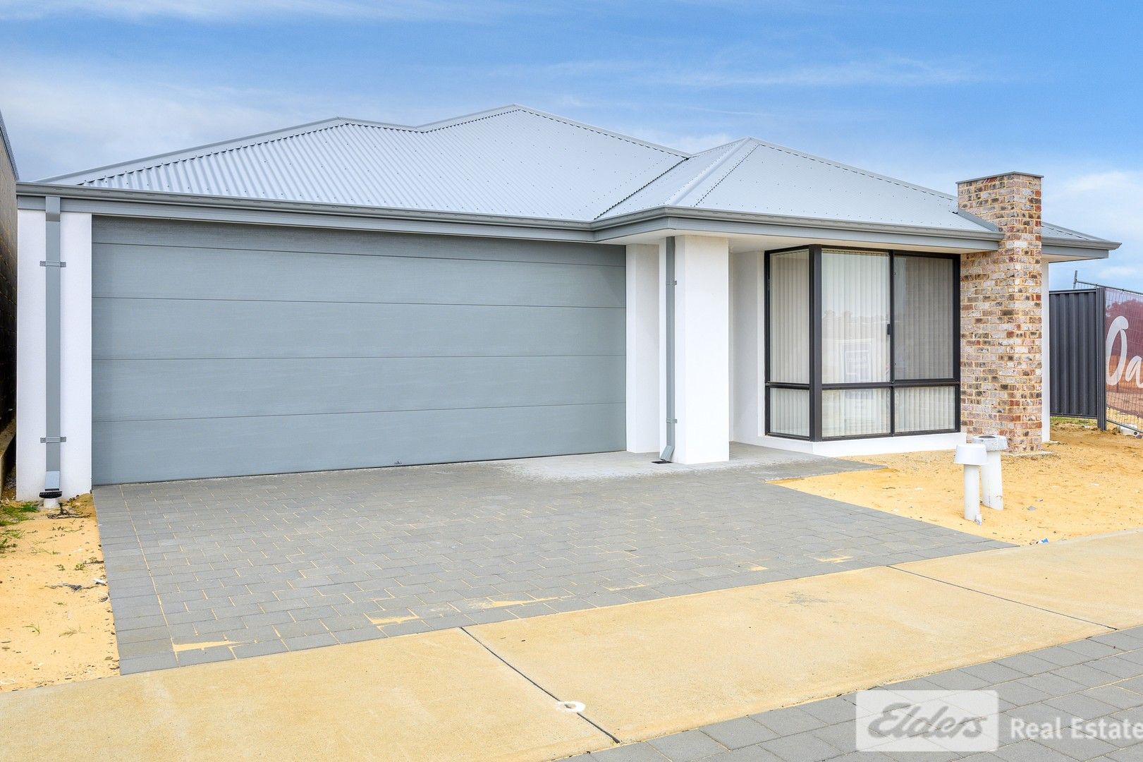 4 bedrooms House in 21 Brassica Street WELLARD WA, 6170