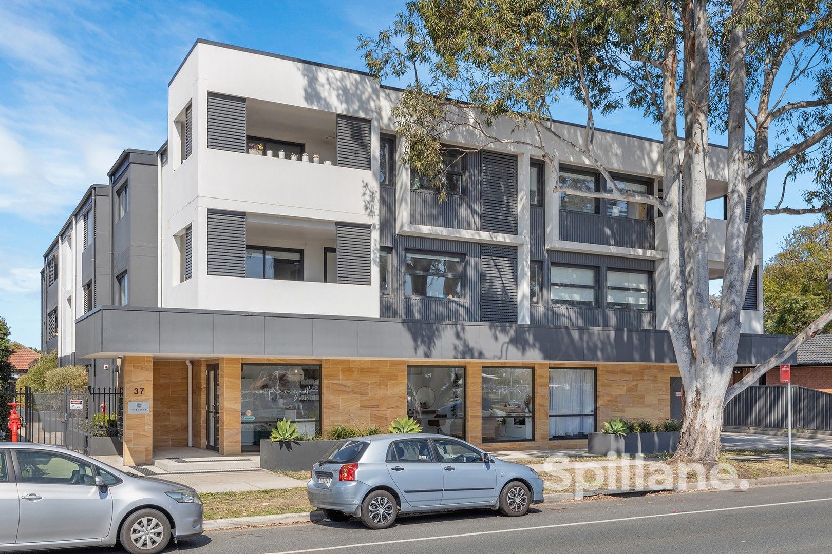 2 bedrooms Apartment / Unit / Flat in 209/37 Donald Street HAMILTON NSW, 2303