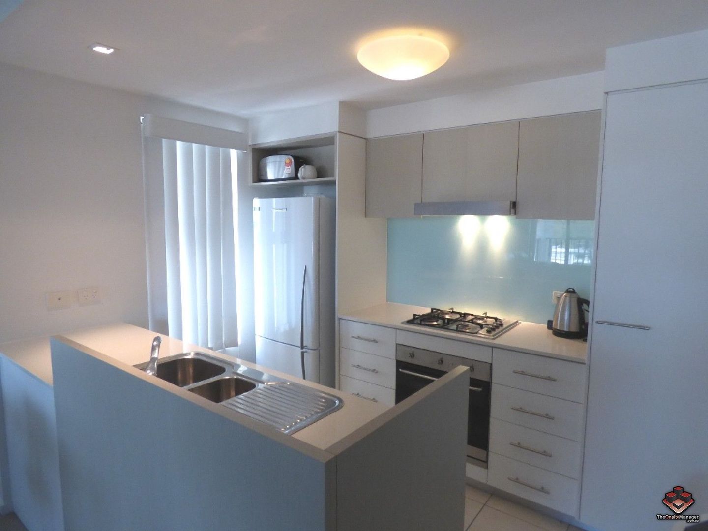 ID21109766/16 Surbiton Court, Carindale QLD 4152 Apartment For Rent