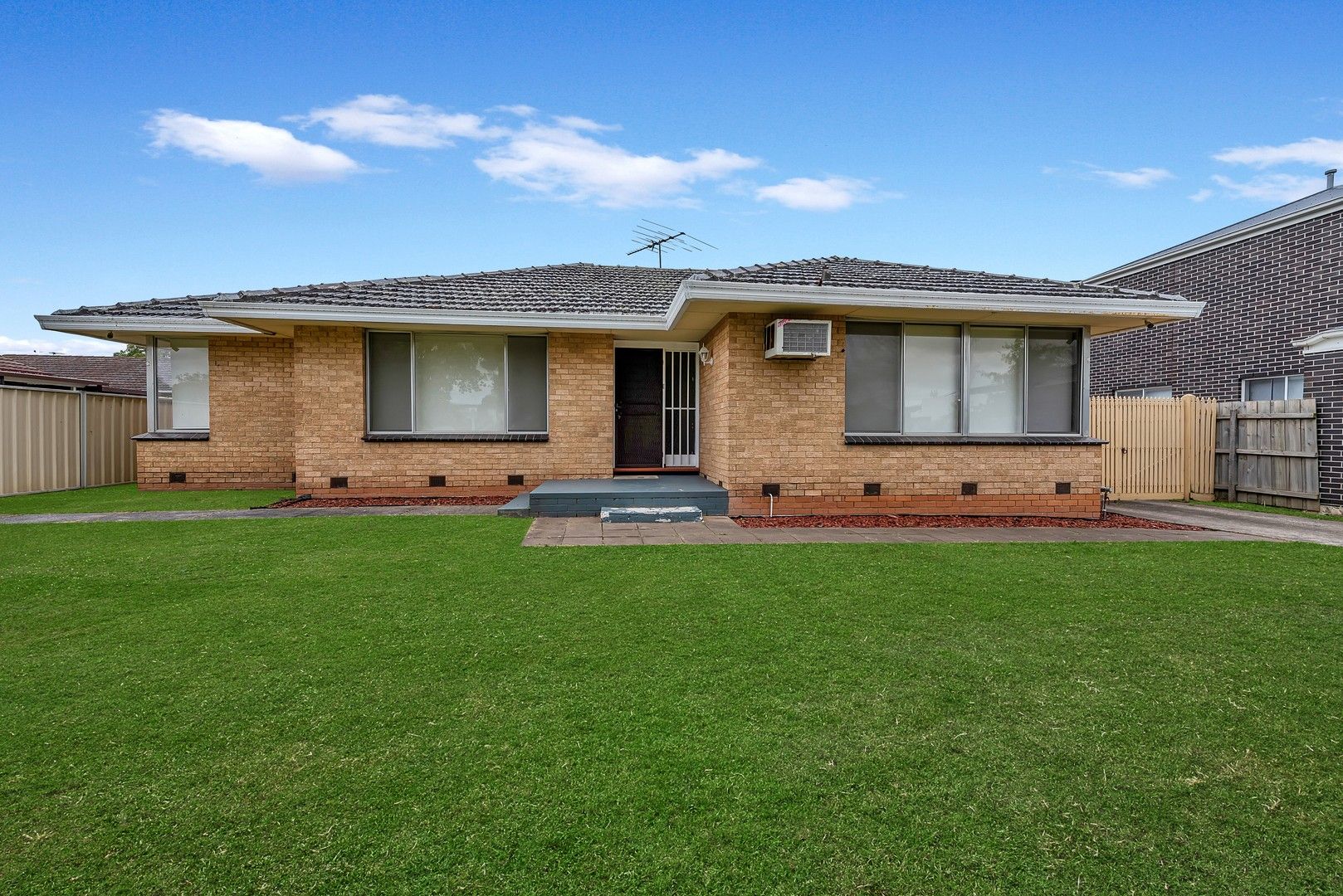 28 Henry Street, Pakenham VIC 3810, Image 0