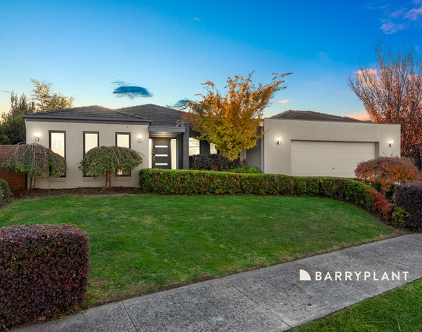 9 Ros Way, Berwick VIC 3806