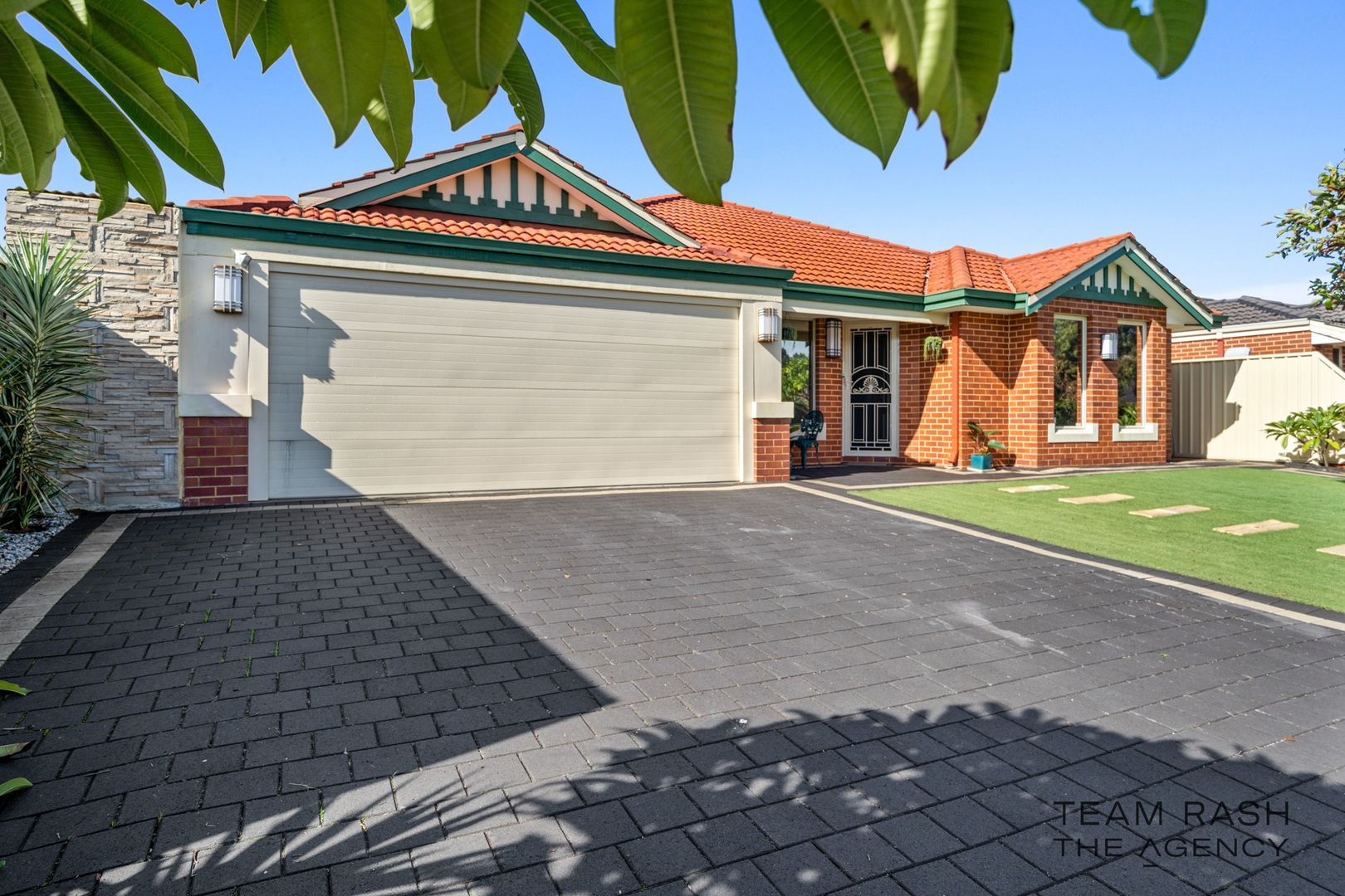 12 Caracara Way, Bennett Springs WA 6063, Image 2