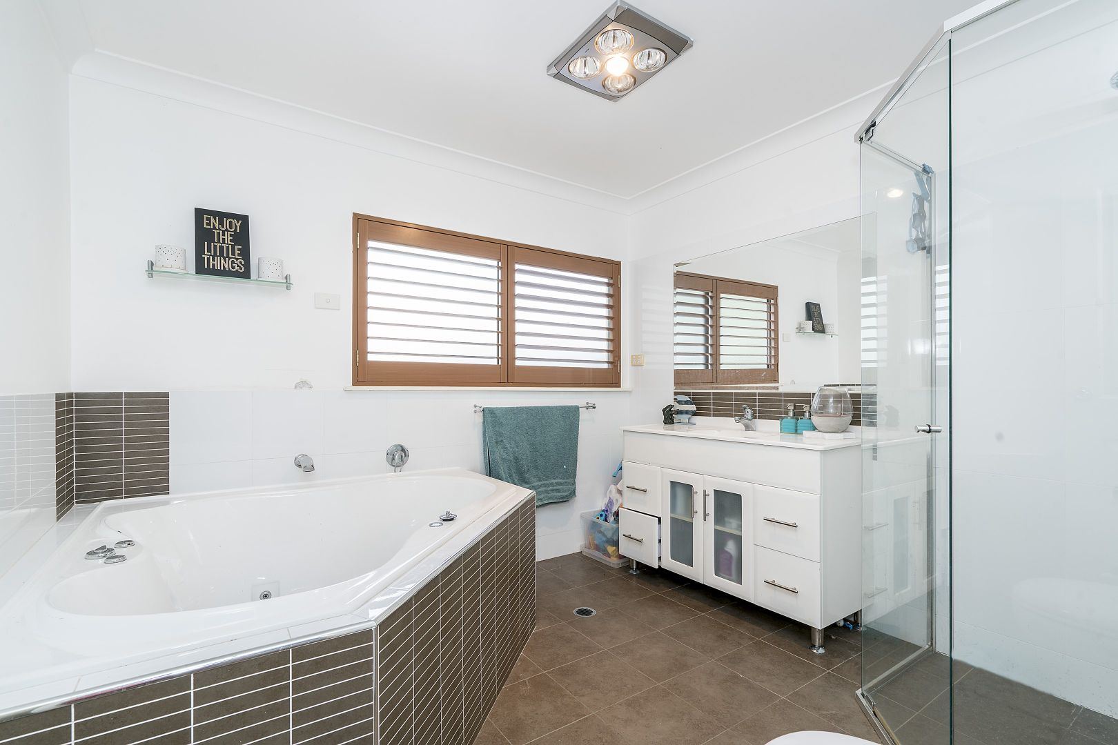 24 Milray Street, Swansea NSW 2281, Image 2