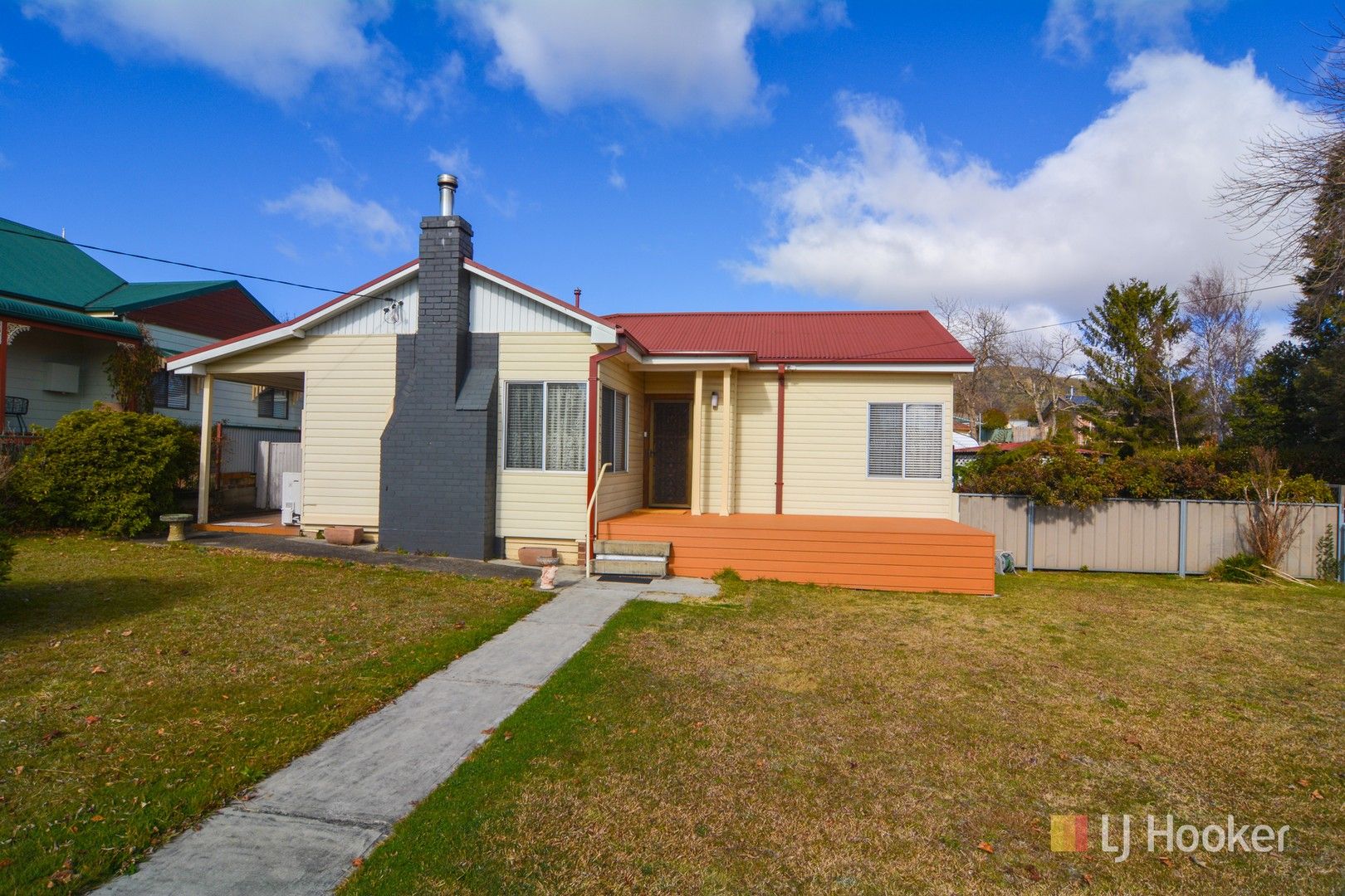 3 bedrooms House in 8 Amiens Street LITHGOW NSW, 2790