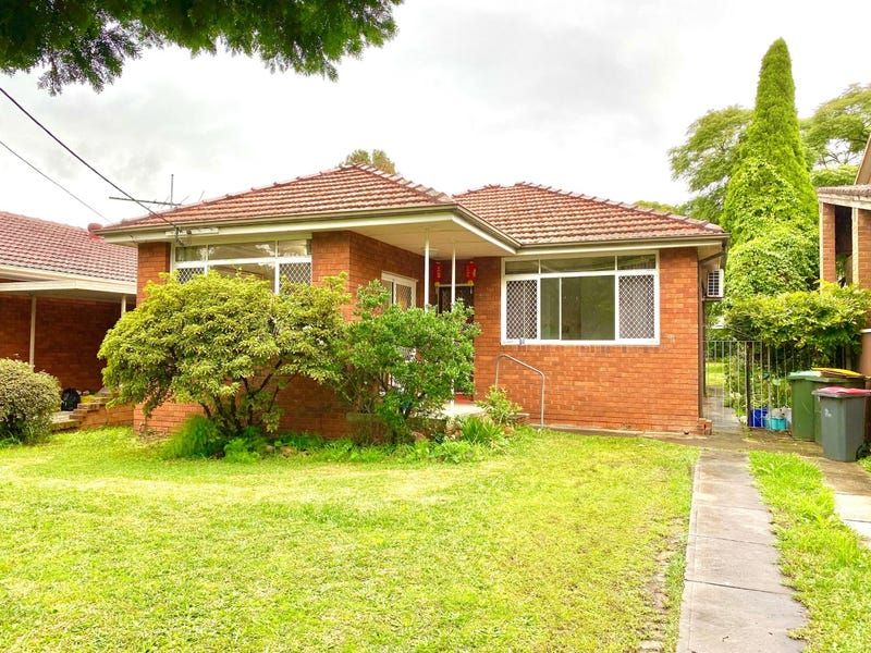 3 bedrooms House in 91 Tallawalla Street BEVERLY HILLS NSW, 2209
