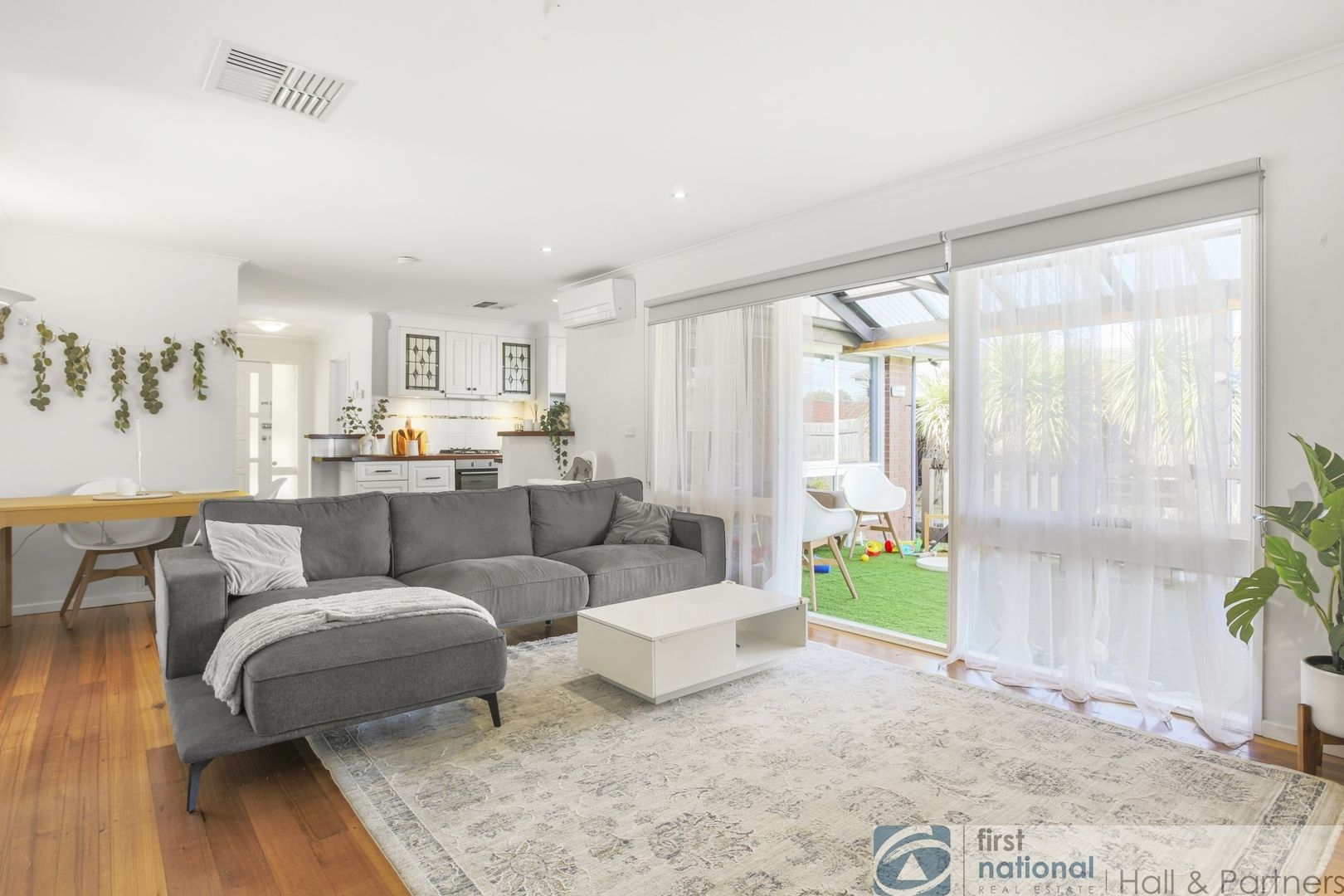 9 Collett Rise, Endeavour Hills VIC 3802, Image 2