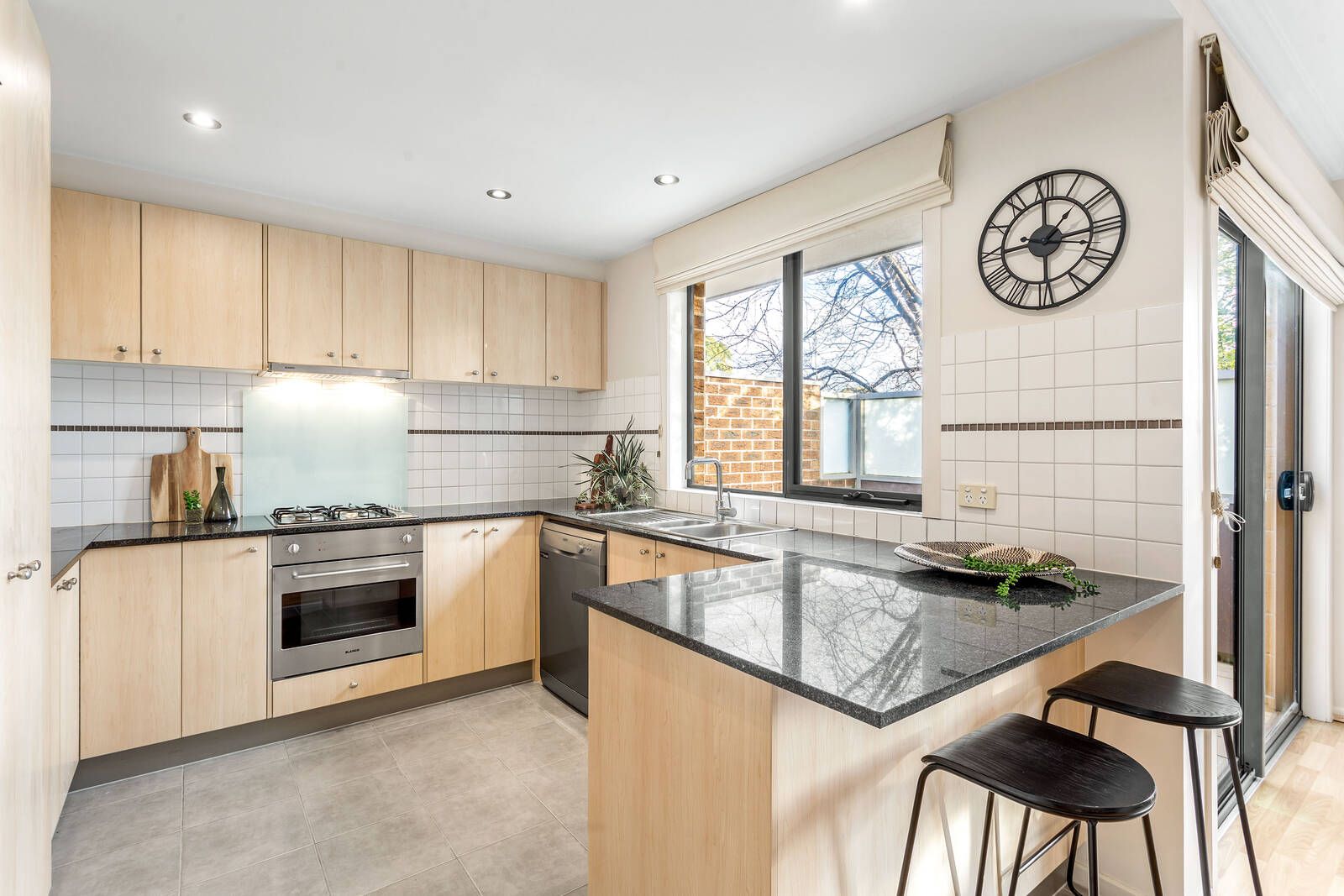 6/24 Rose Street, Box Hill VIC 3128, Image 2