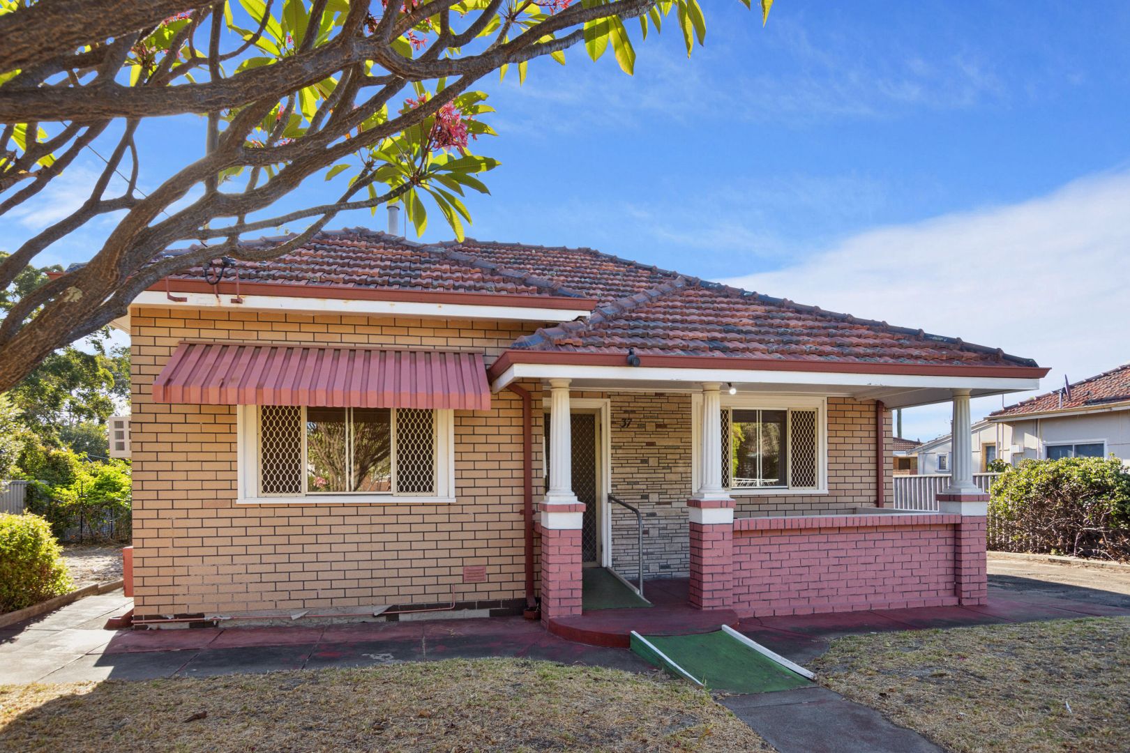 37 Wroxton Street, Midland WA 6056 House For Rent Domain