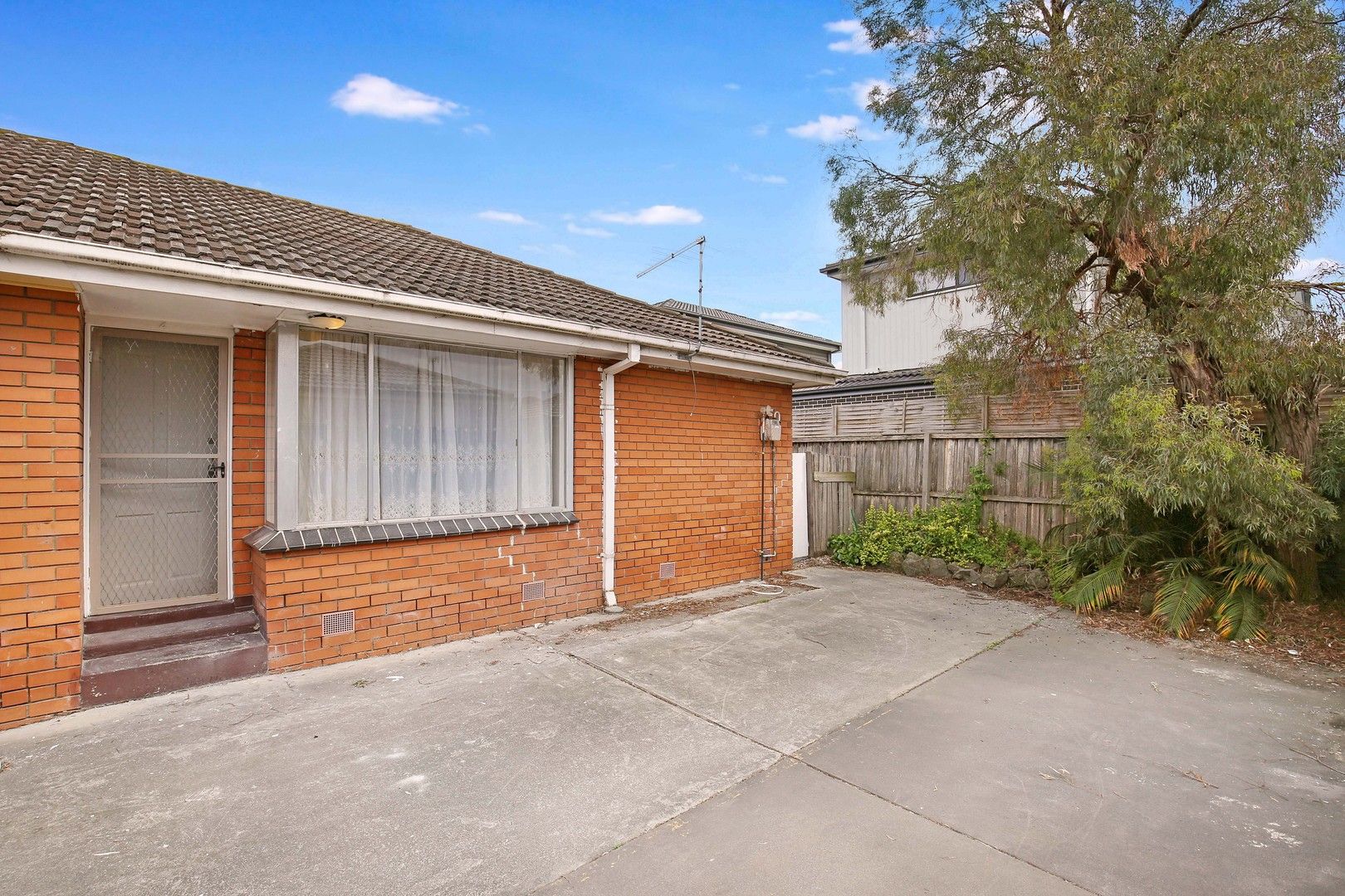 2 bedrooms Apartment / Unit / Flat in 4/6 Bradshaw Street KINGSBURY VIC, 3083