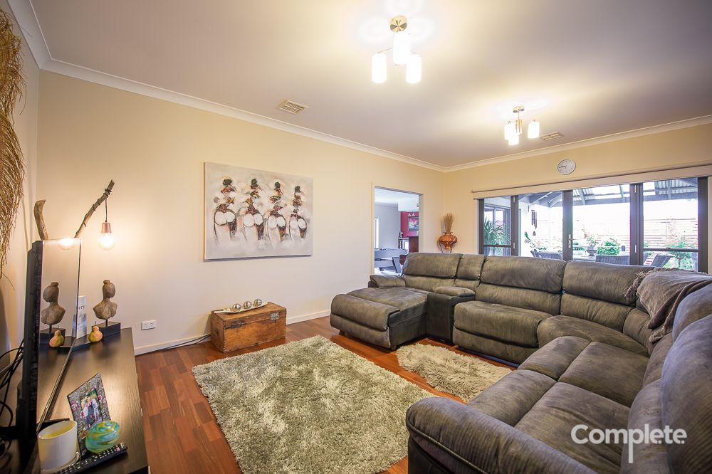 3 OAKRIDGE CRESCENT, Mount Gambier SA 5290, Image 2