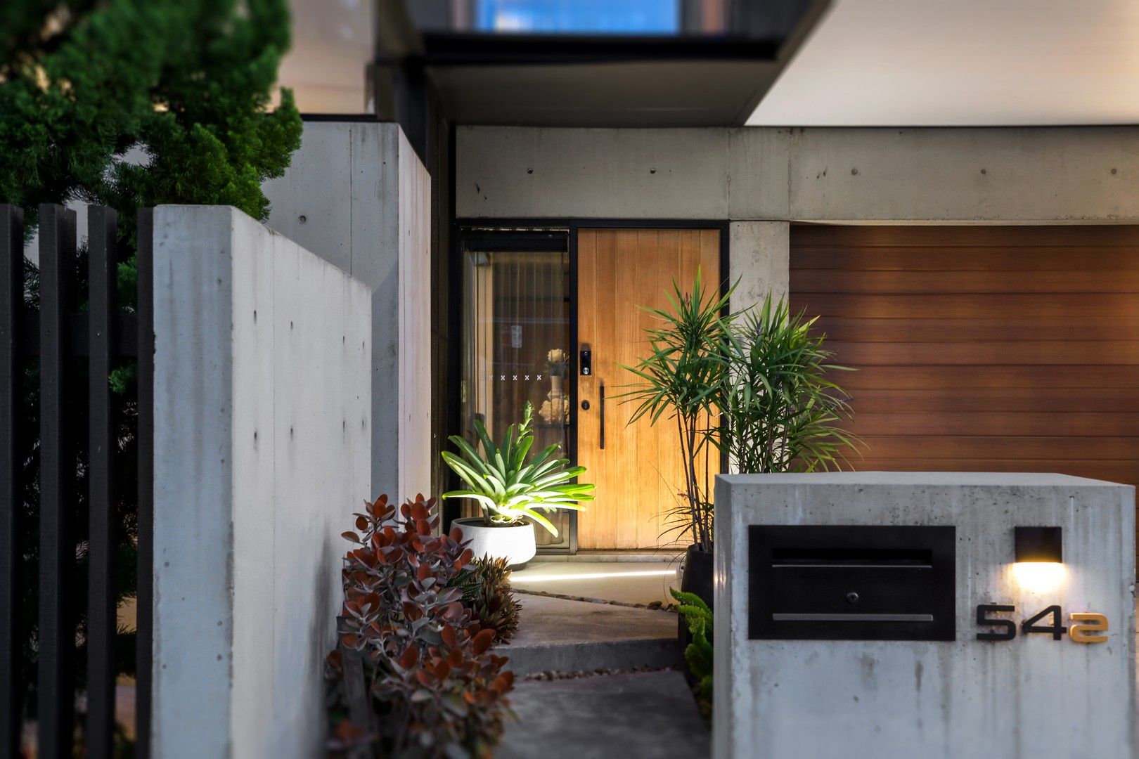 3 bedrooms Duplex in 2/54 Webb Street EAST GOSFORD NSW, 2250