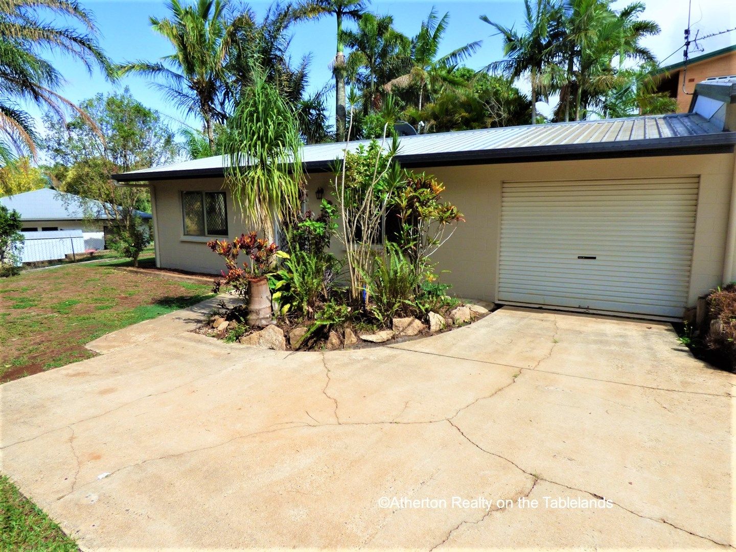 2/Unit 2/13 Armstrong, Atherton QLD 4883, Image 0