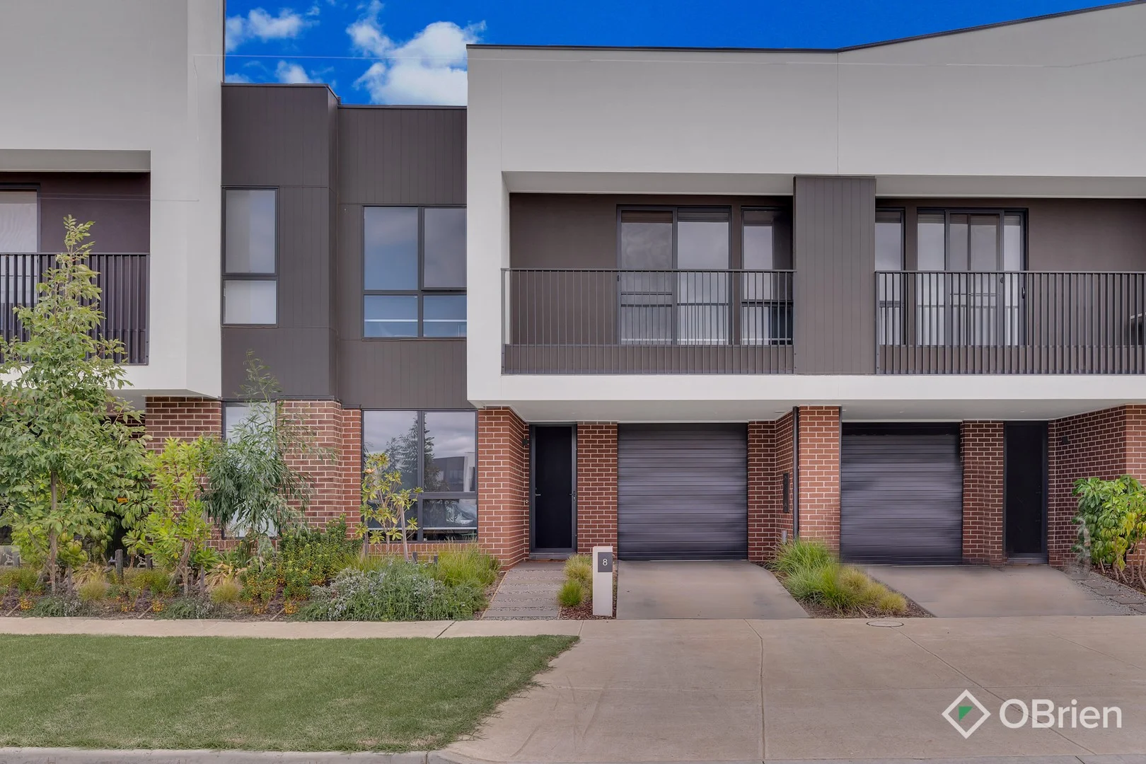 8 Decipher Street, Aintree VIC 3336