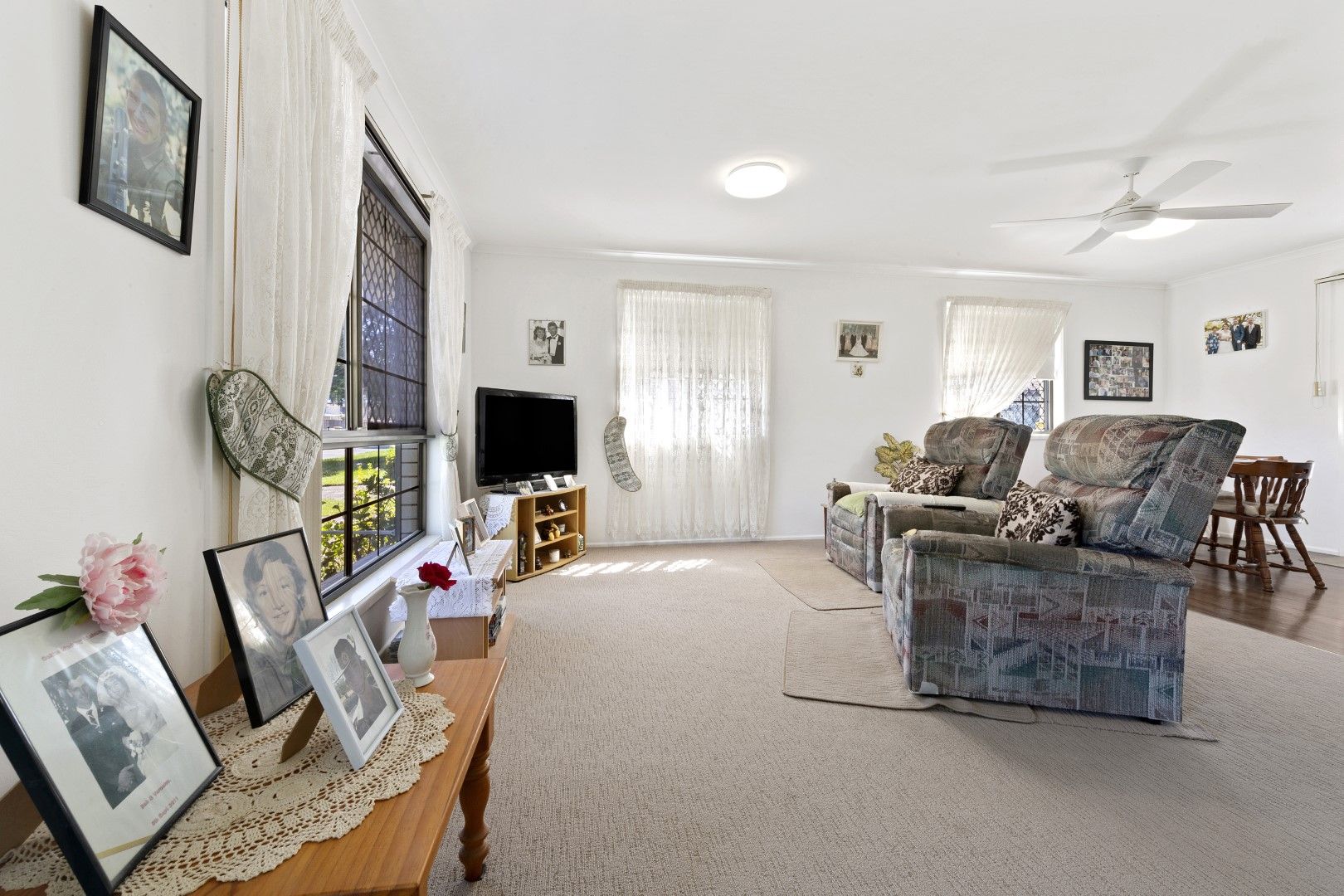 1/115 Westminster Avenue, Golden Beach QLD 4551, Image 2