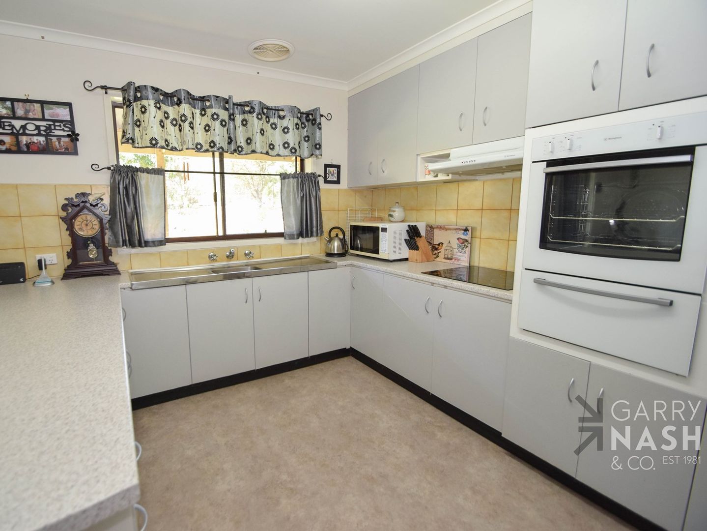 5 Slaughteryard Lane, Eldorado VIC 3746, Image 2