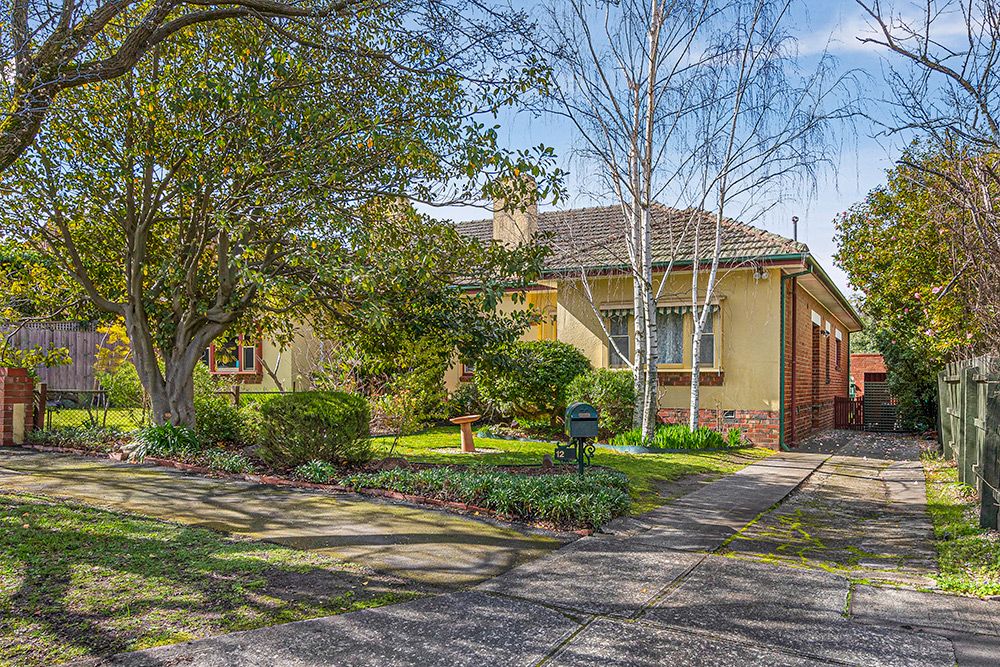 12 Wolseley Close, Mont Albert VIC 3127 House For Rent Domain