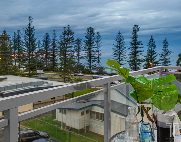 202/185 Redcliffe Parade, Redcliffe QLD 4020