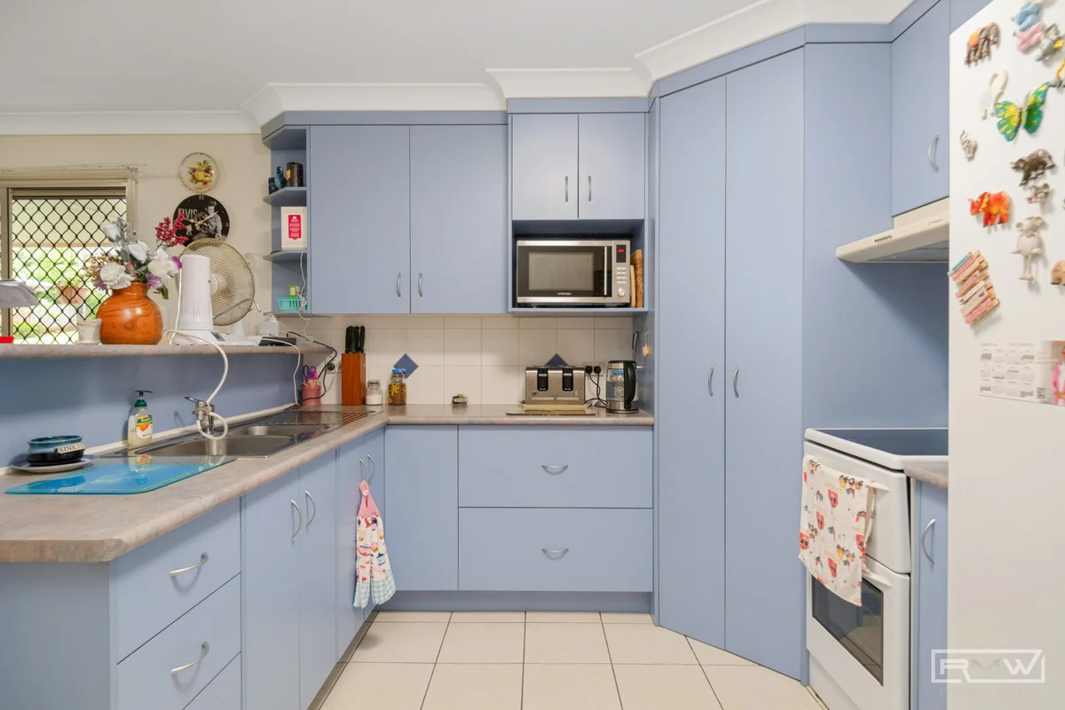 Additional image 2 of 2/2 Toos Close, Cooee Bay QLD 4703