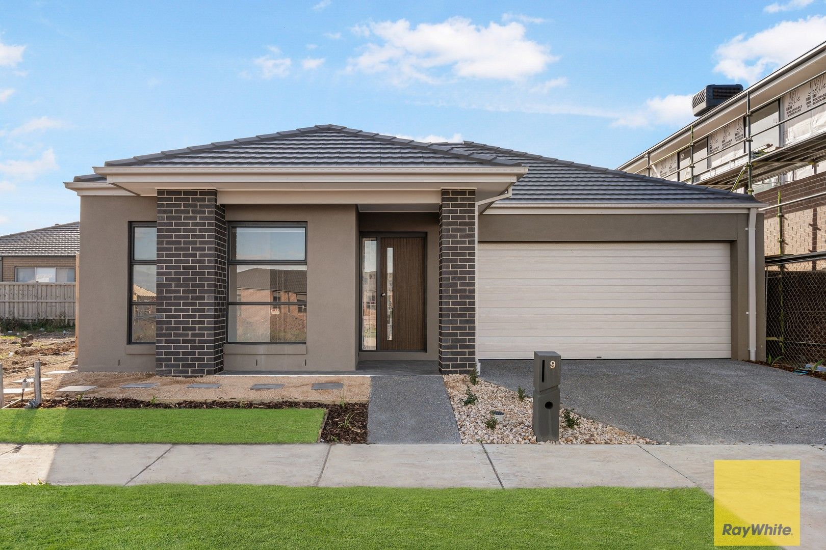 3 bedrooms House in 9 Atisha Street WYNDHAM VALE VIC, 3024