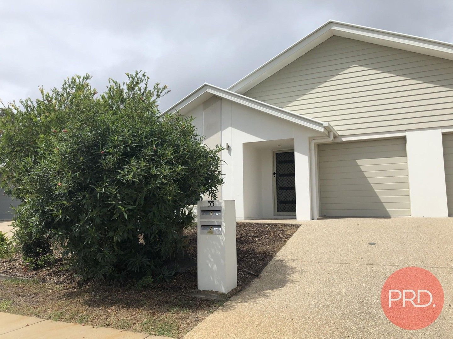 2 bedrooms Apartment / Unit / Flat in 55B Harmony Dr CLINTON QLD, 4680