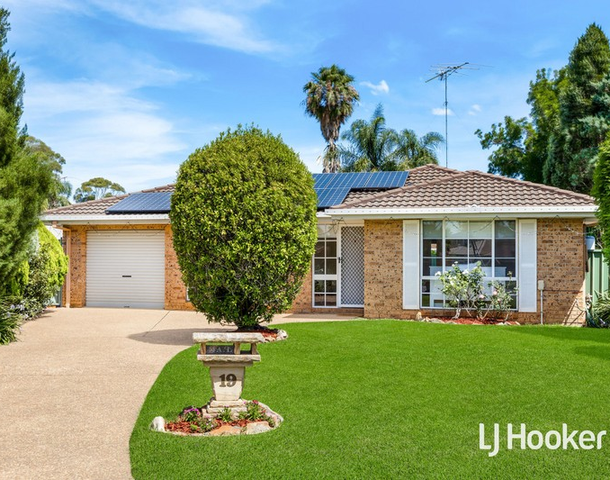 19 Scotney Place, Quakers Hill NSW 2763