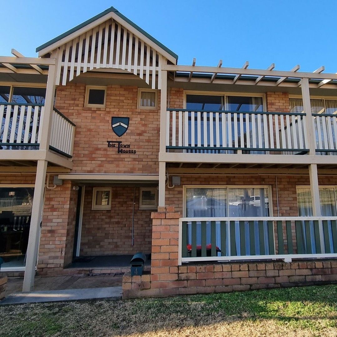 2 bedrooms Apartment / Unit / Flat in 4/165 Dangar Street ARMIDALE NSW, 2350