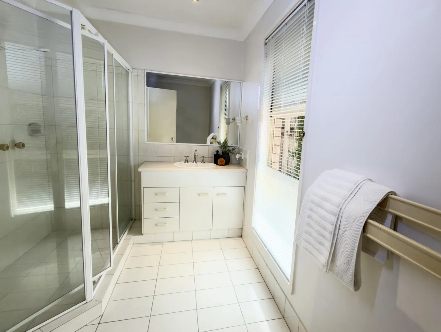 Additional image 10 of 15 Goldvilla Drive, Elanora QLD 4221