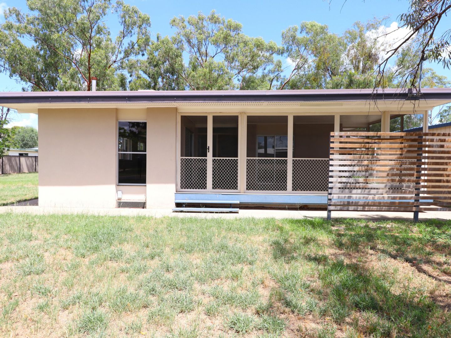 5 - 7 Borland Street, Roma QLD 4455, Image 2