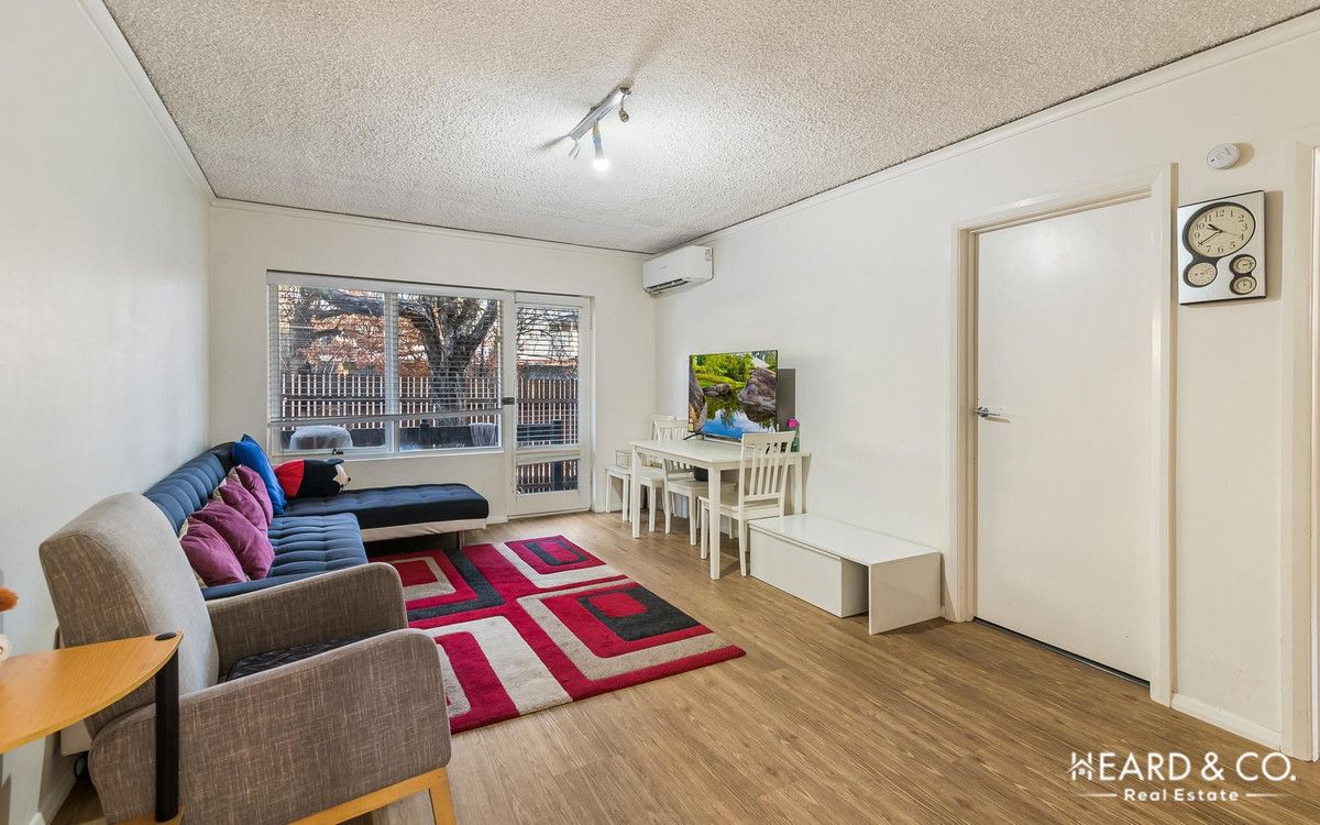 3/23 Hallam Street, Quarry Hill VIC 3550, Image 2