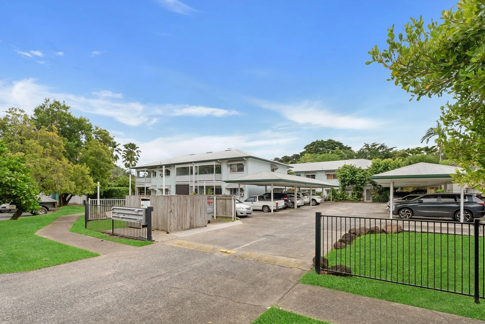 9/34 Springfield Crescent, Manoora QLD 4870