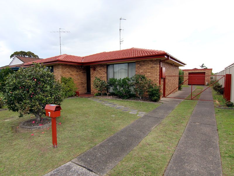 7 Blundell Avenue, Forster Property History & Address Research Domain