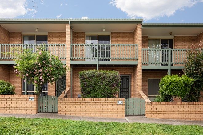 22 Townhouses For Sale In Queanbeyan East Nsw 2620 Domain