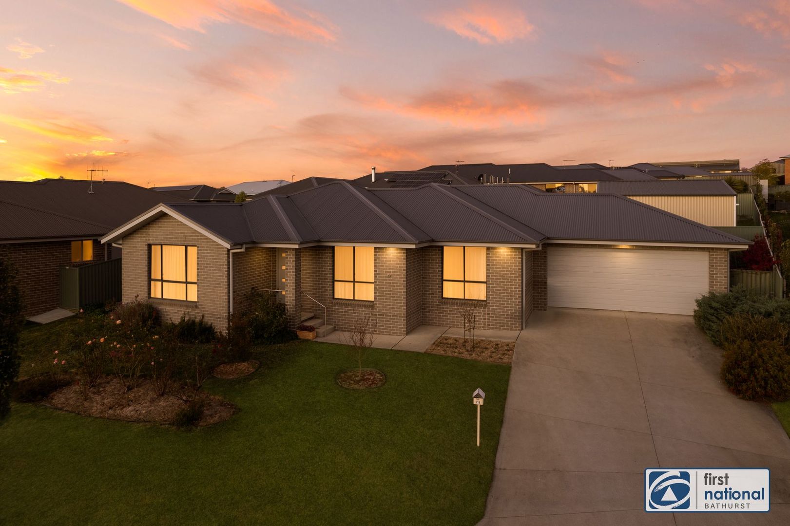 28 Governors Parade, Windradyne NSW 2795