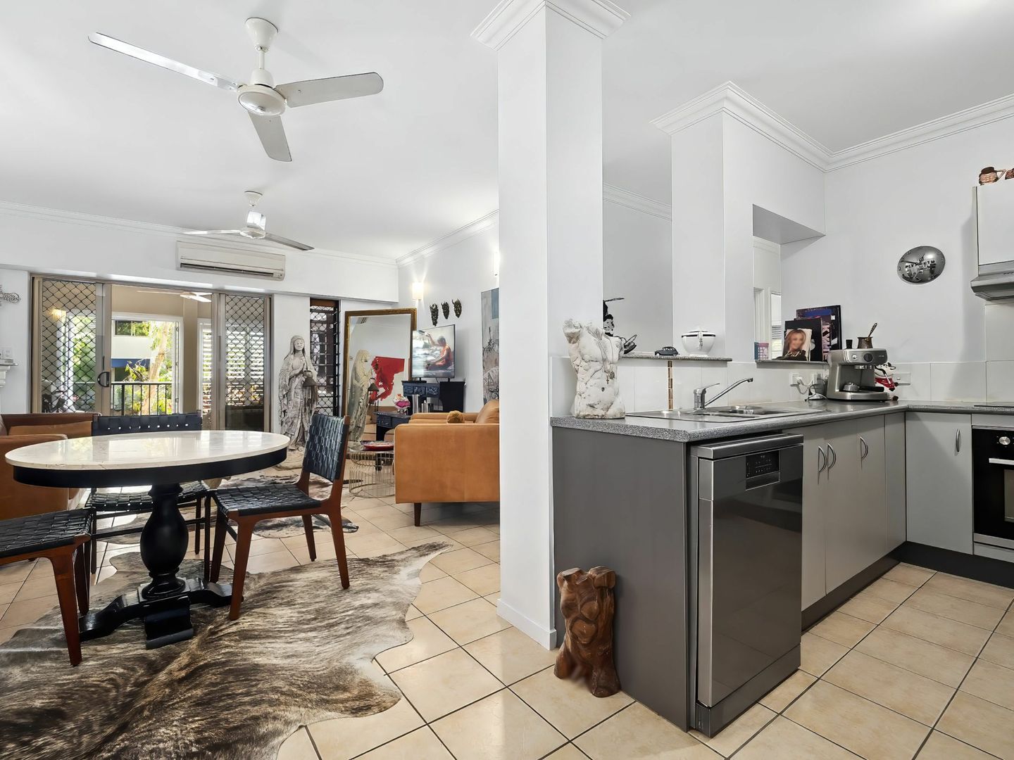 1202/44-62 Clifton Road, Clifton Beach QLD 4879, Image 2