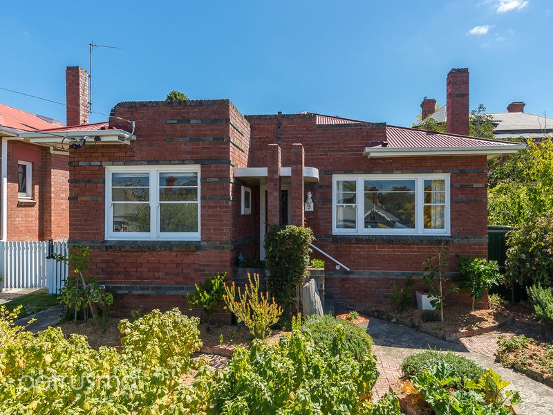 9 Lansdowne Crescent, West Hobart Property History & Address Research