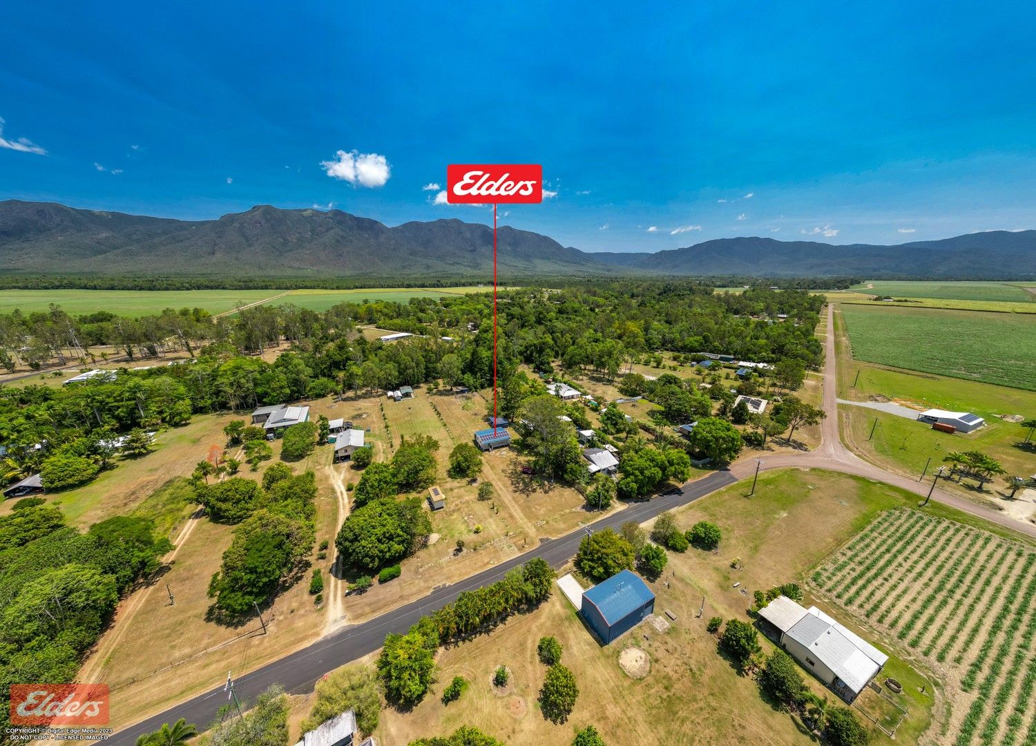 3 bedrooms Acreage / Semi-Rural in 773 Ellerbeck Road CARRUCHAN QLD, 4816