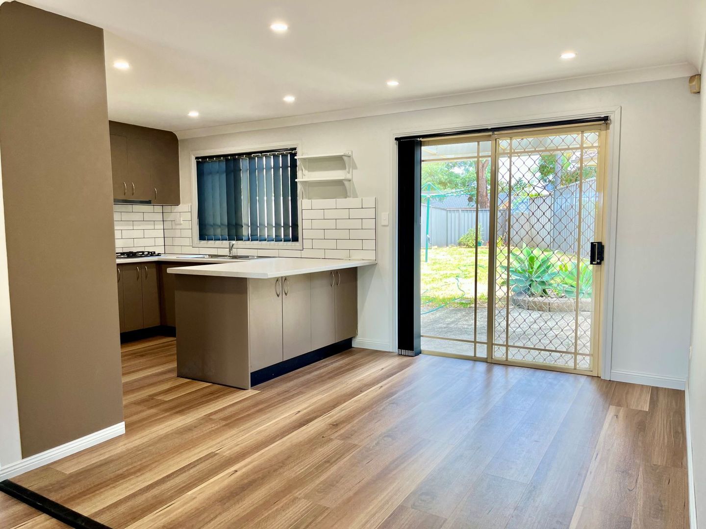 Casula NSW 2170 3 beds semidetached for Rent, 560.00 pw 16295003