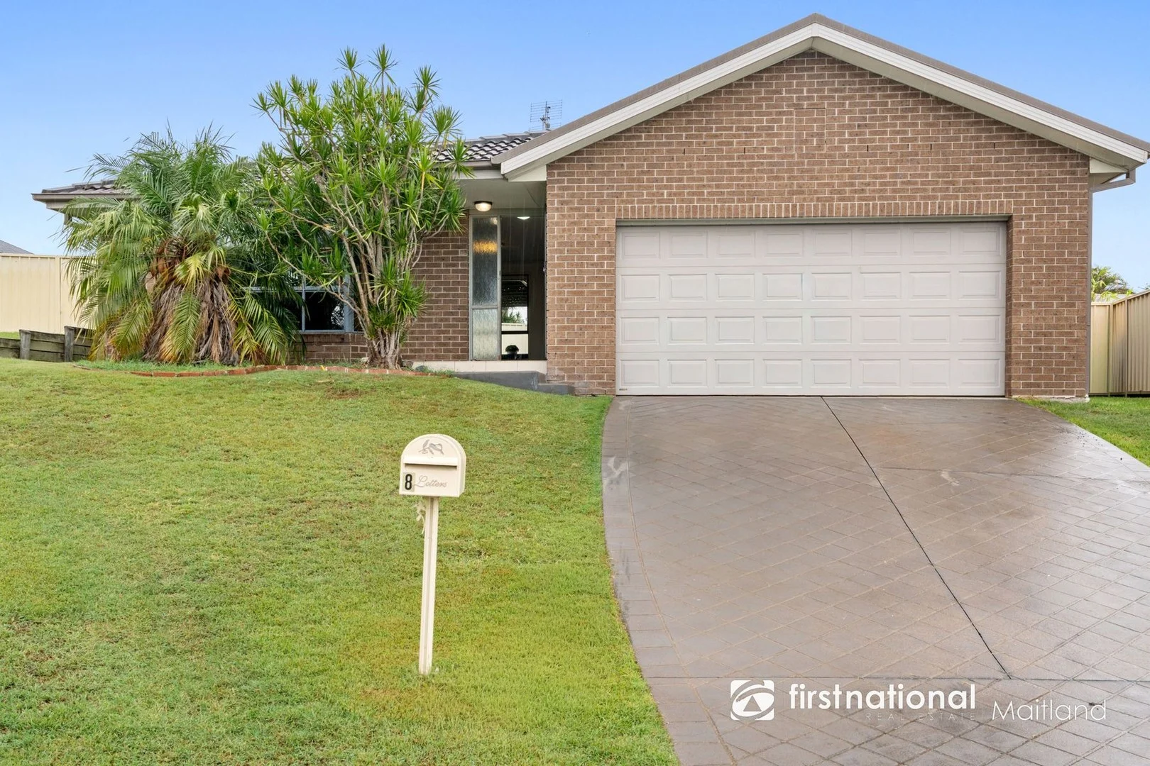 8 Joseph Close, Rutherford NSW 2320