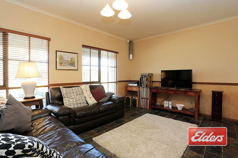 32 West Terrace, Kapunda SA 5373, Image 2