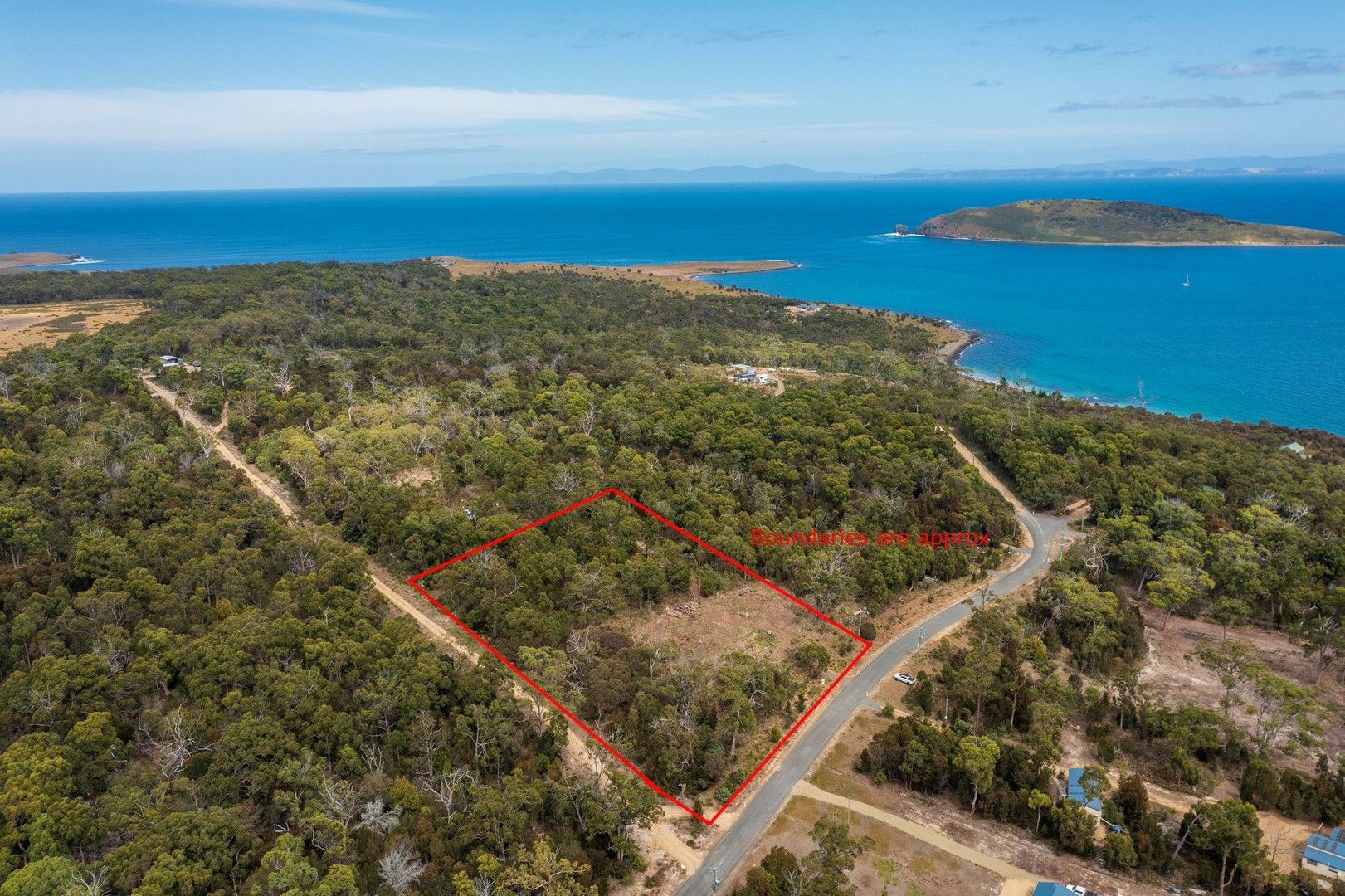 81 Skeggs Avenue, White Beach TAS 7184, Image 2