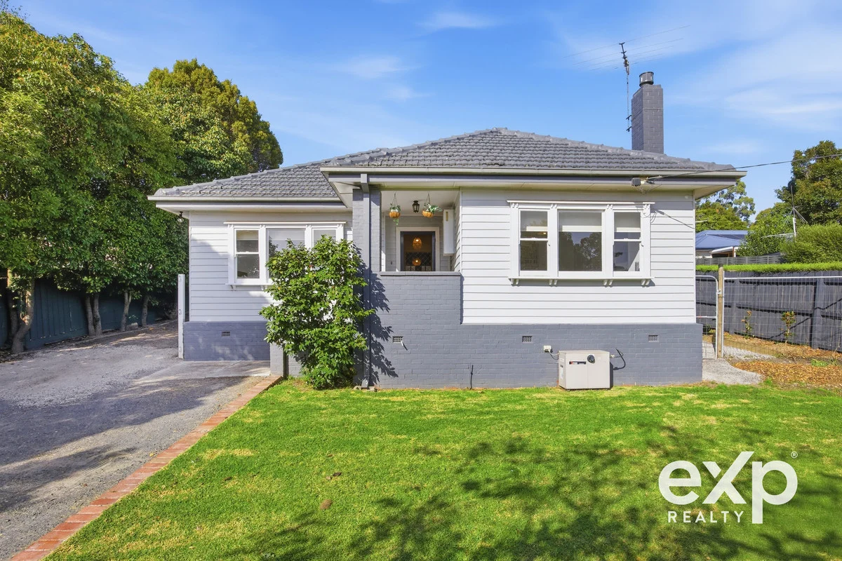 414 Warburton Highway, Wandin North VIC 3139